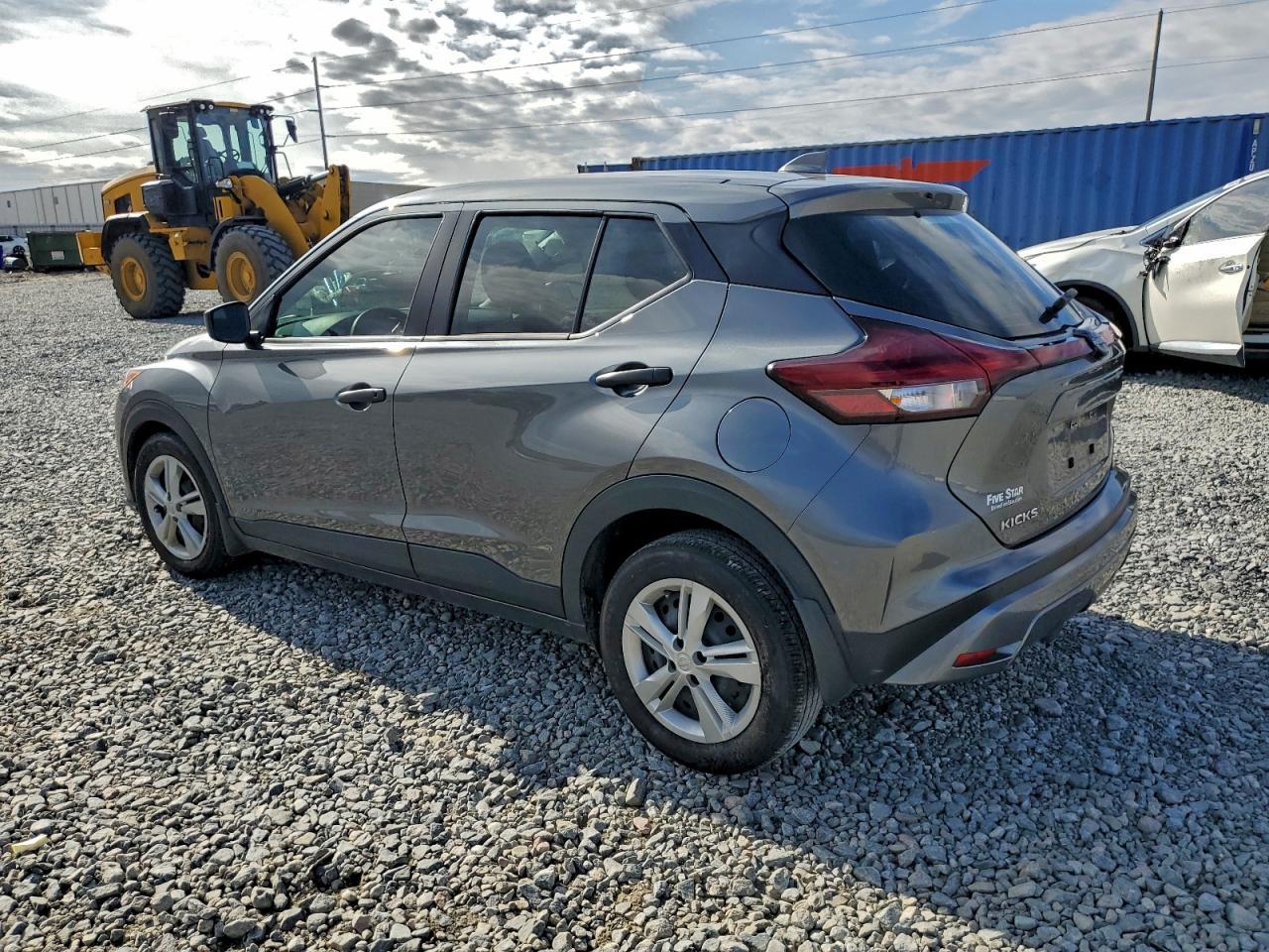 2024 NISSAN KICKS