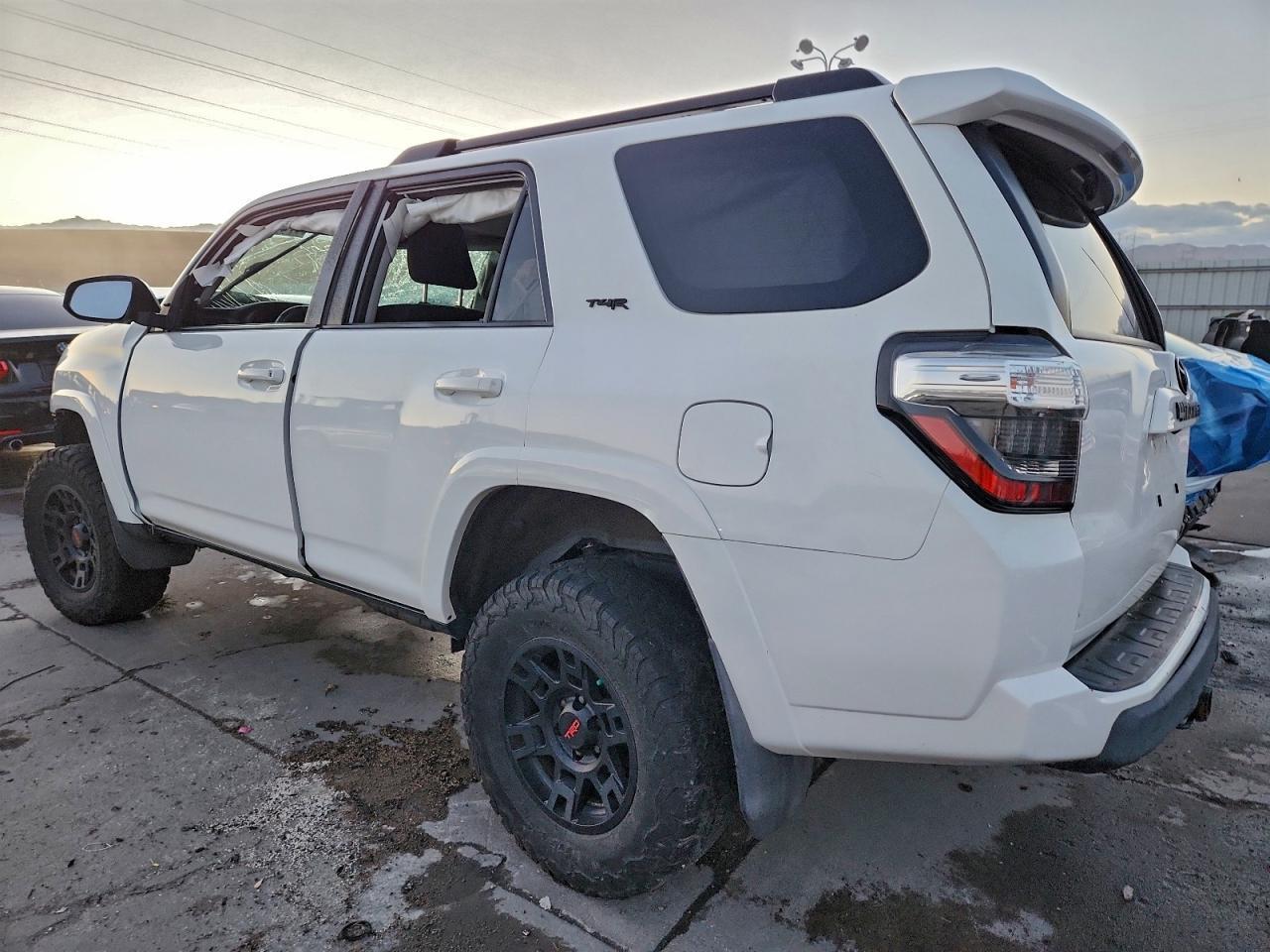 2018 TOYOTA 4Runner