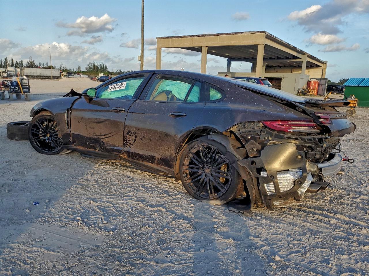 2018 PORSCHE Panamera