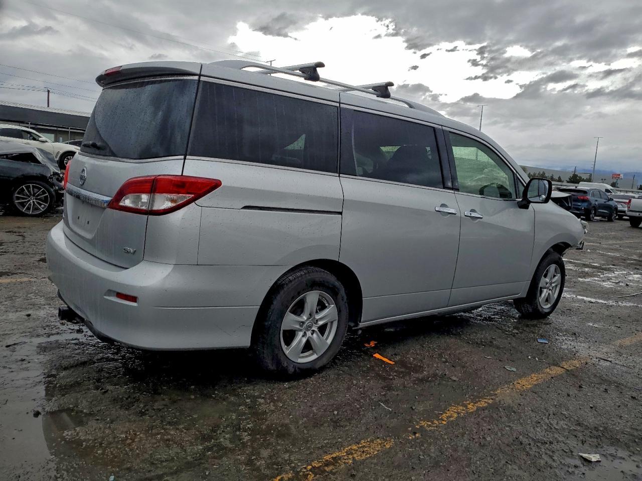 2016 NISSAN Quest