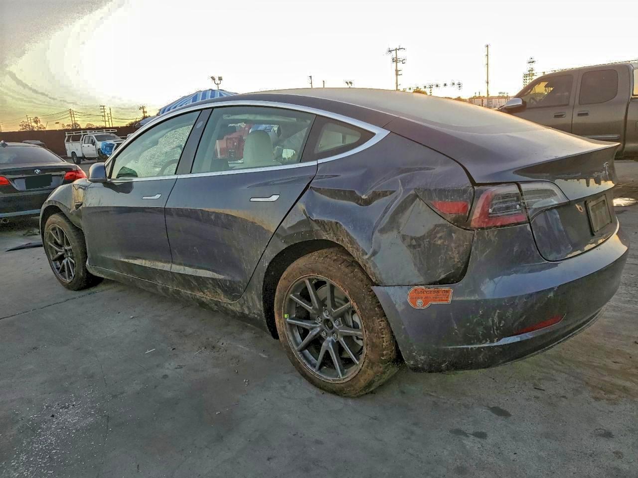 2020 TESLA MODEL 3
