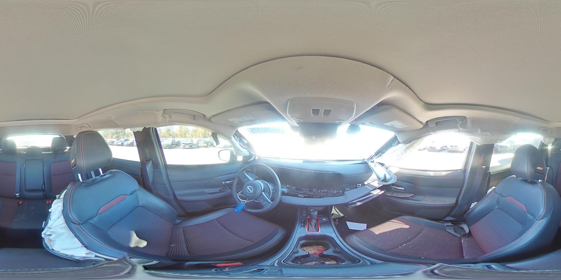 2025 NISSAN KICKS