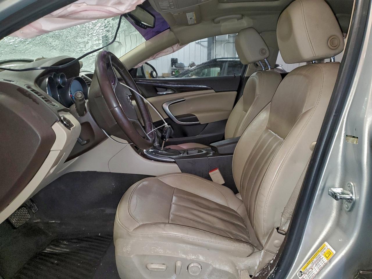 2011 BUICK Regal