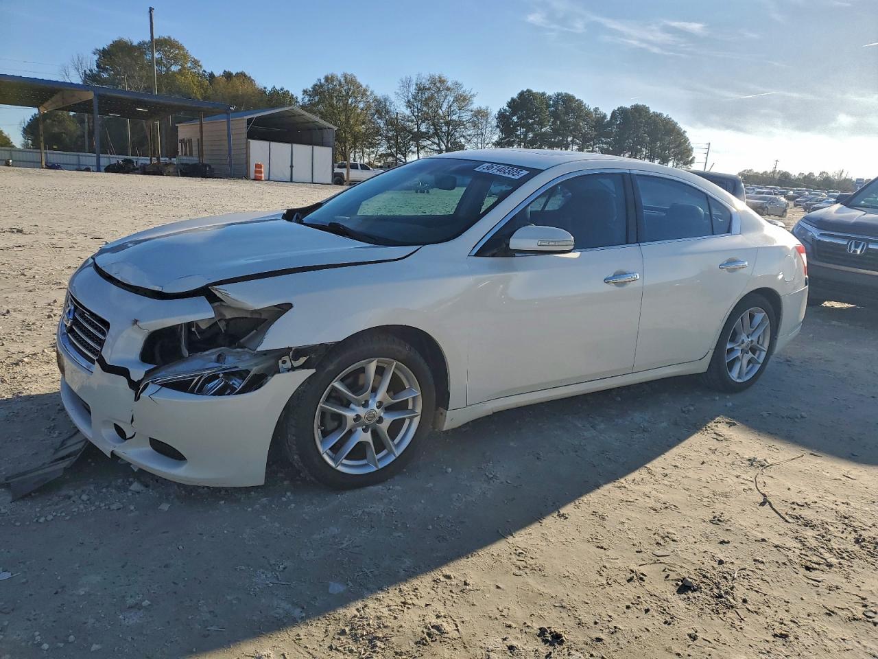 2011 NISSAN Maxima