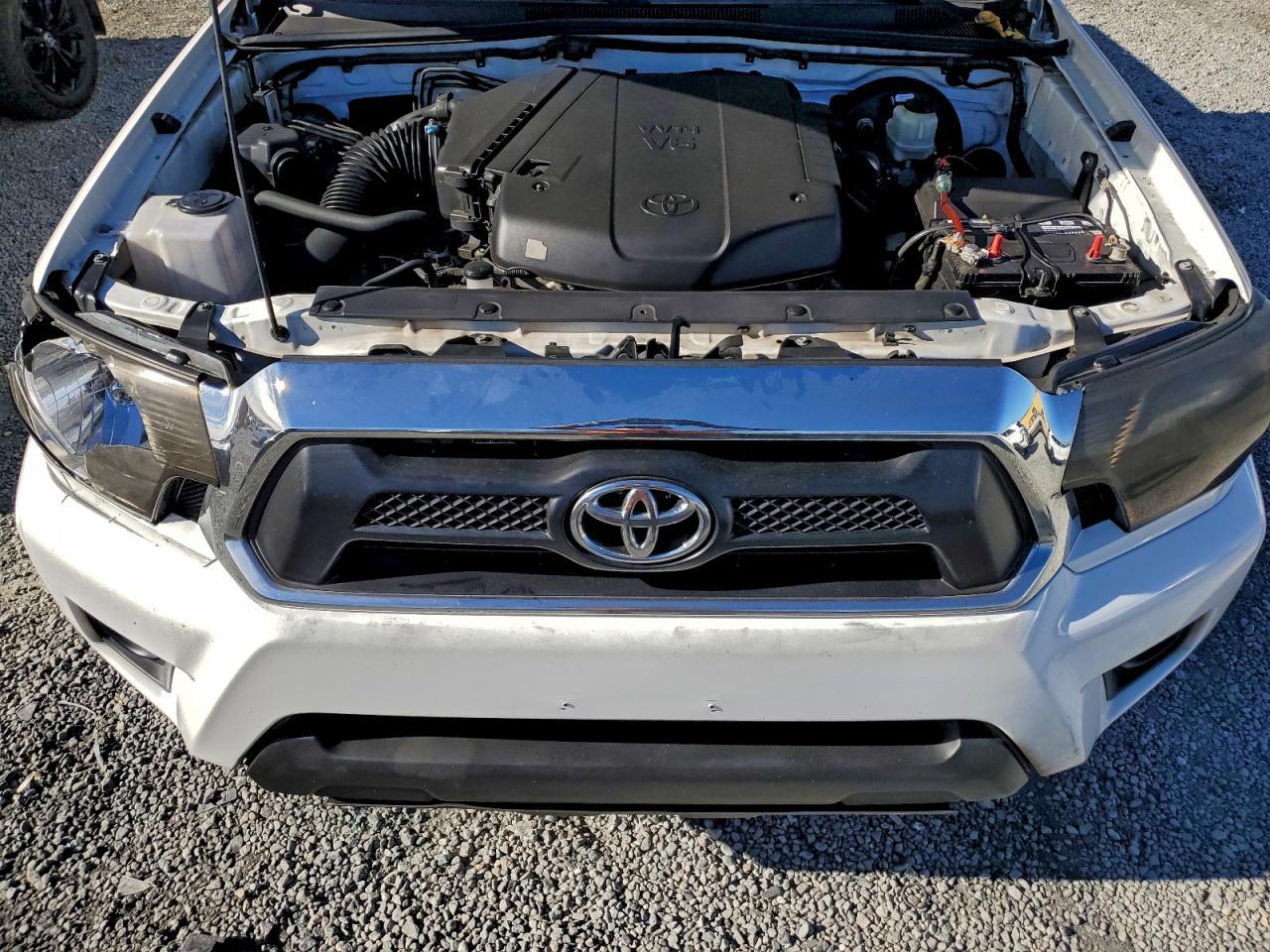 2015 TOYOTA TACOMA