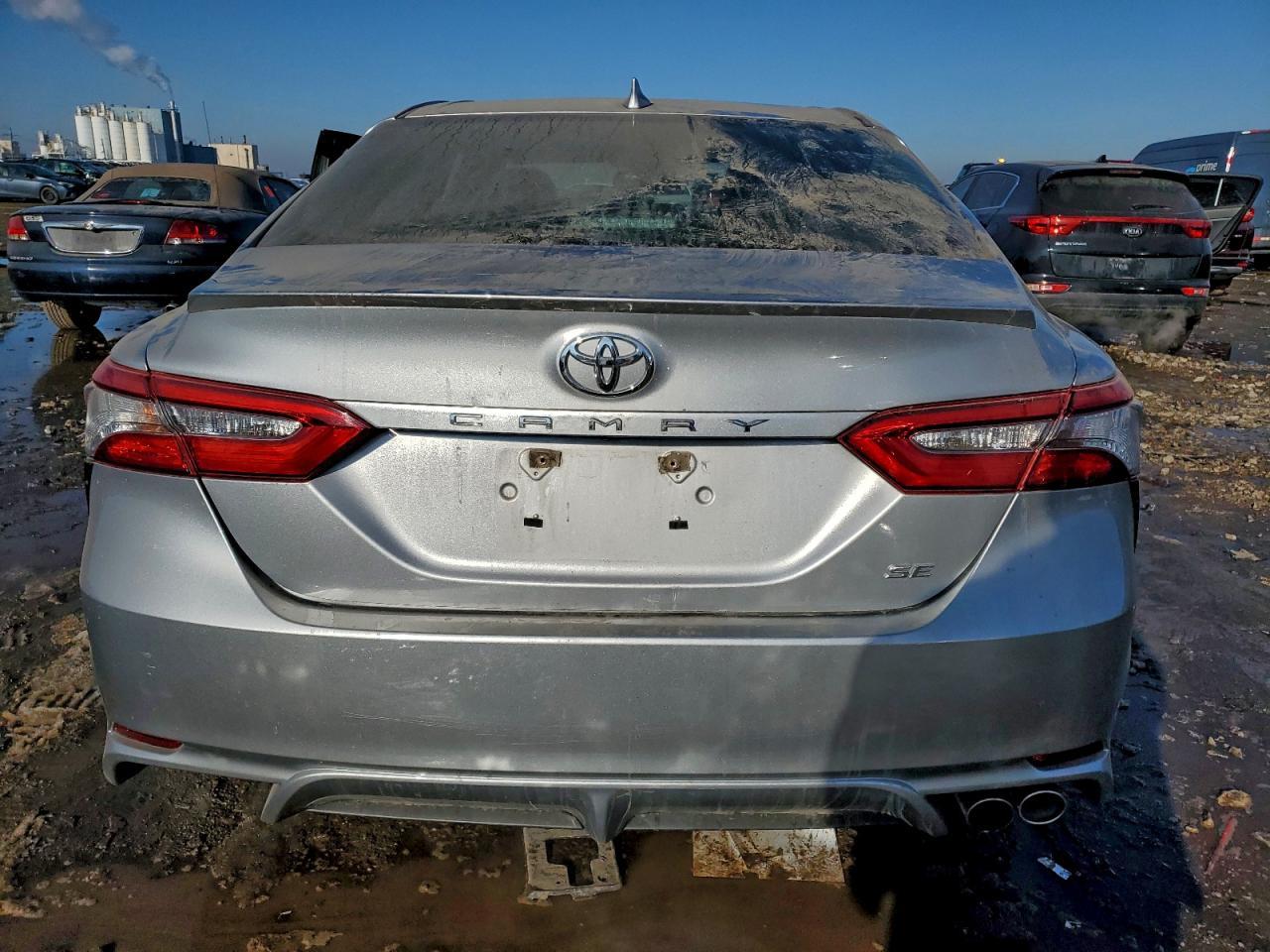 2018 TOYOTA CAMRY