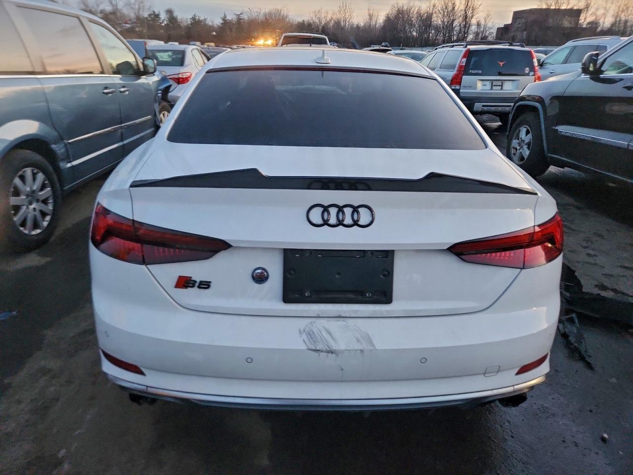 2018 AUDI S5