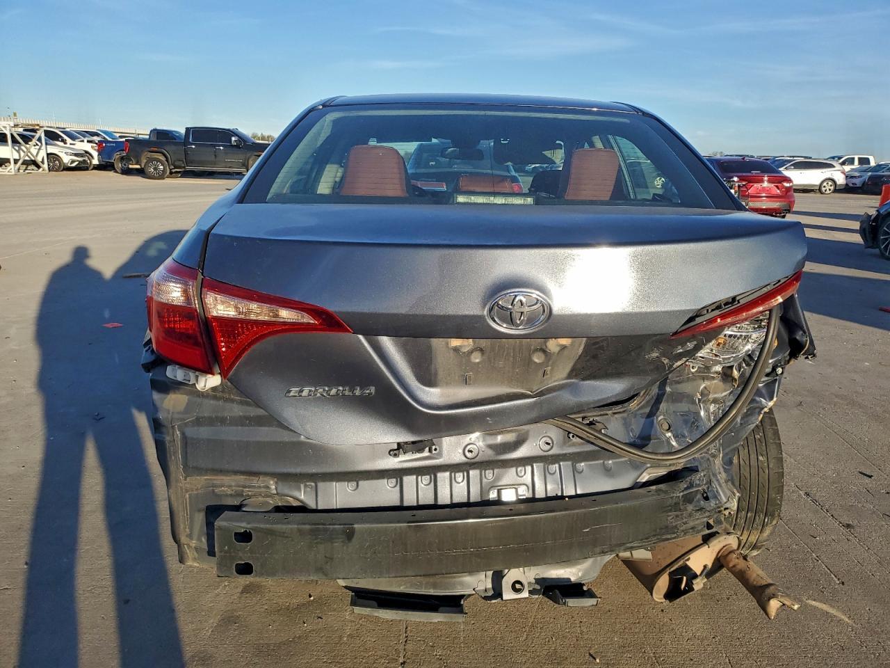 2019 TOYOTA COROLLA