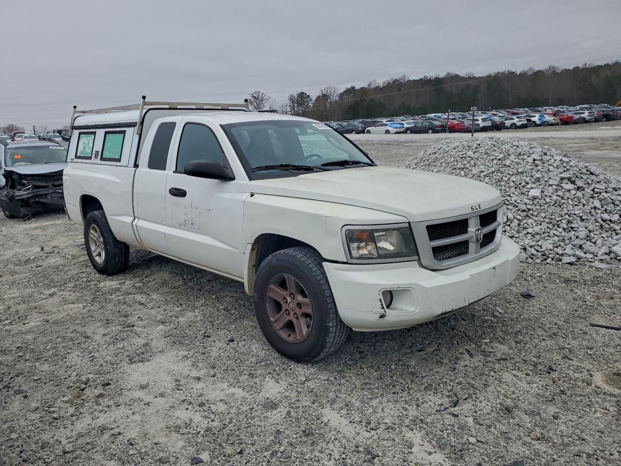 2011 DODGE Dakota