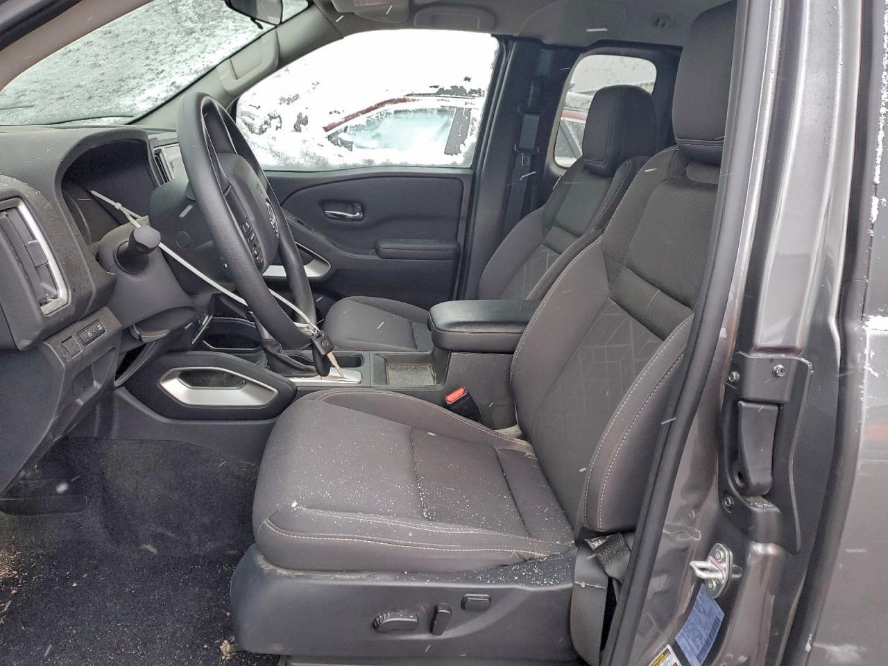 2025 NISSAN Frontier