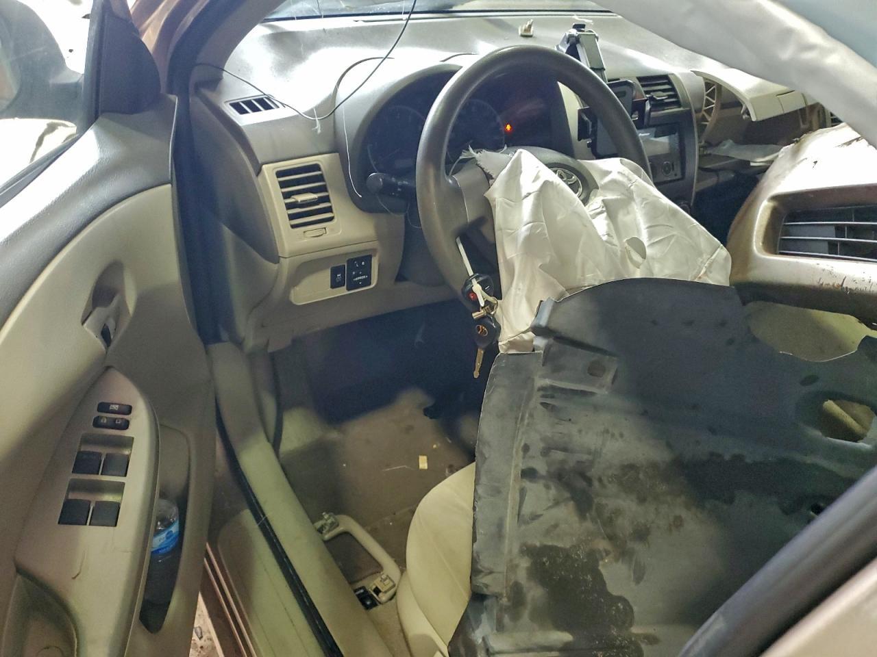 2010 TOYOTA COROLLA