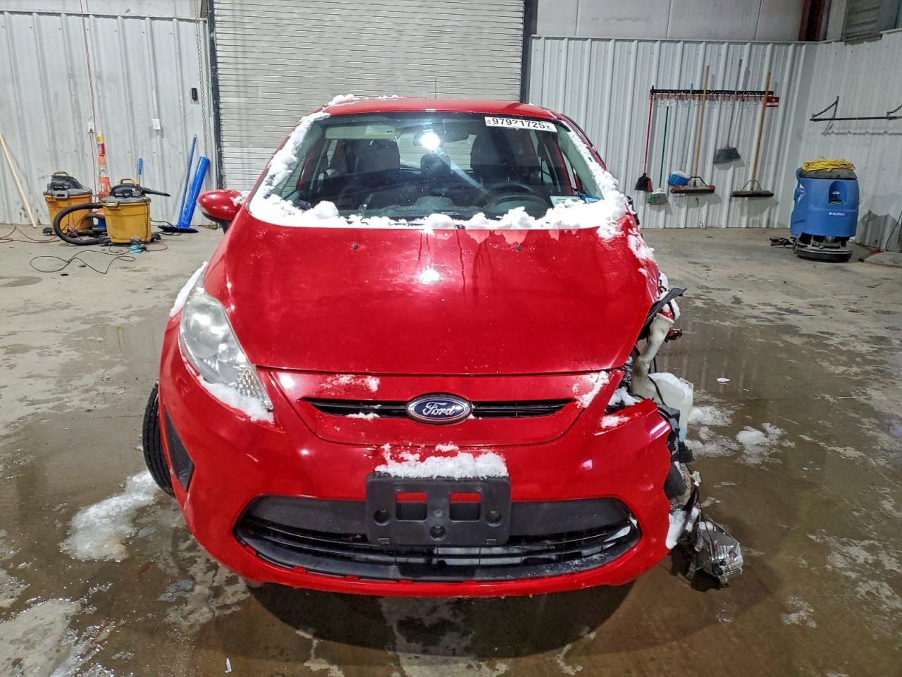 2013 FORD Fiesta