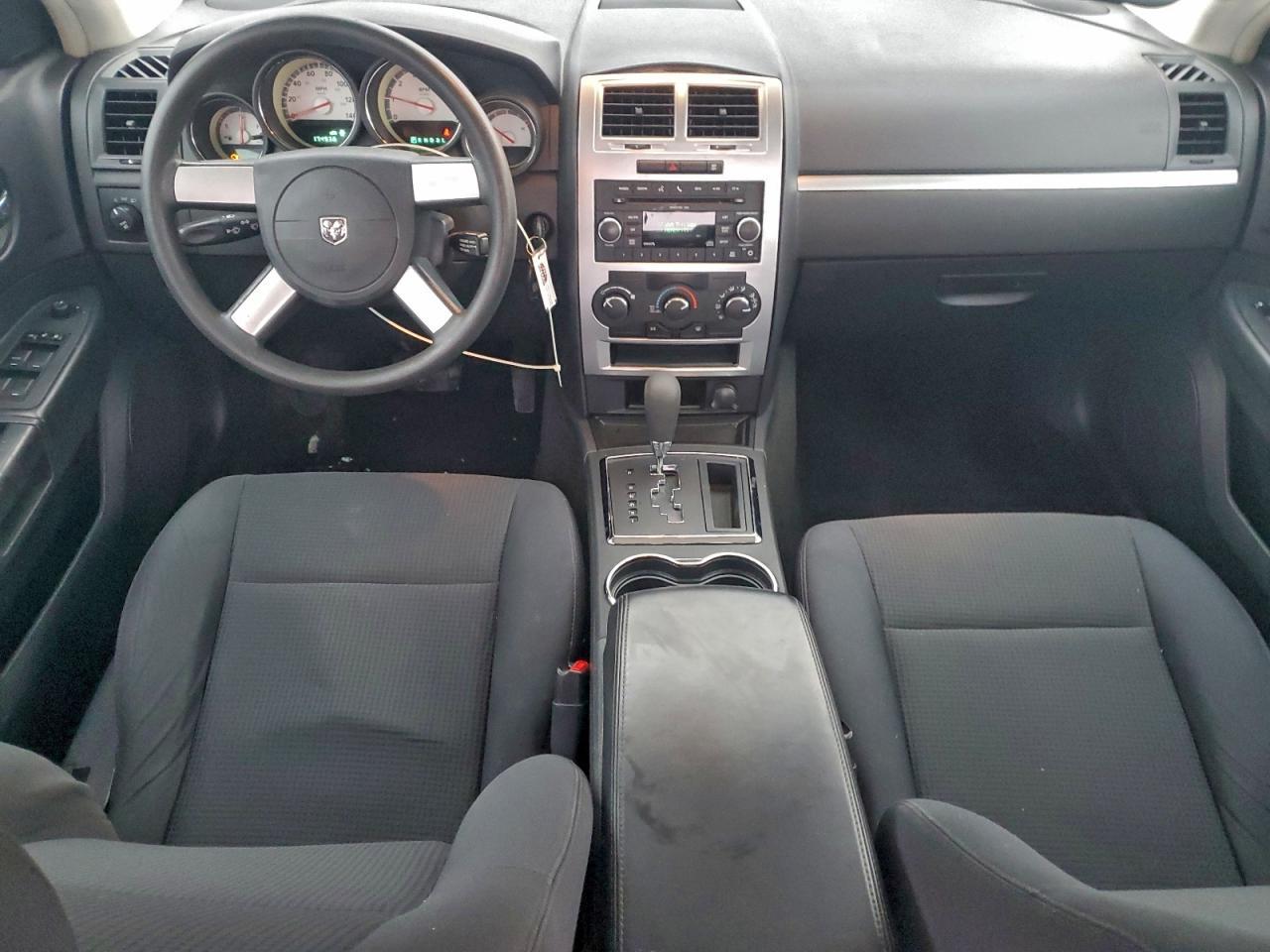 2010 DODGE CHARGER