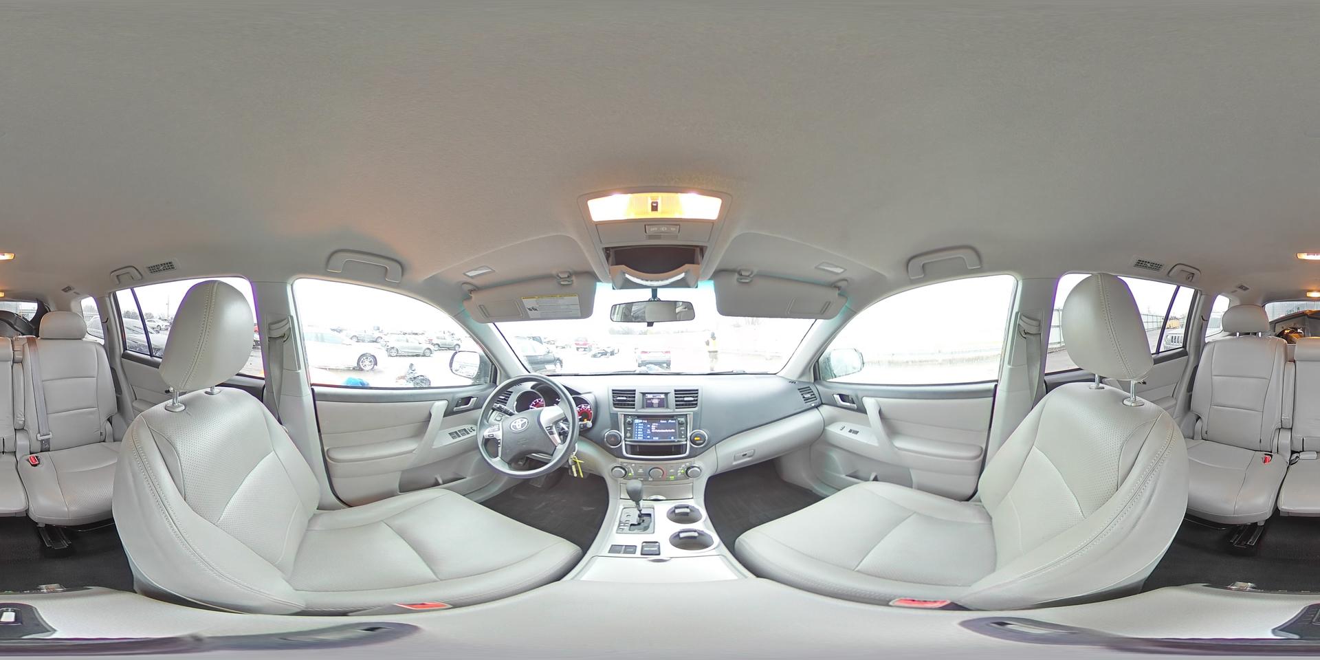 2013 TOYOTA HIGHLANDER