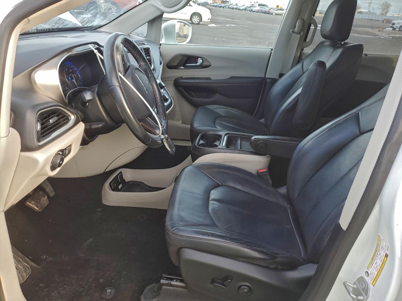 2020 CHRYSLER Pacifica