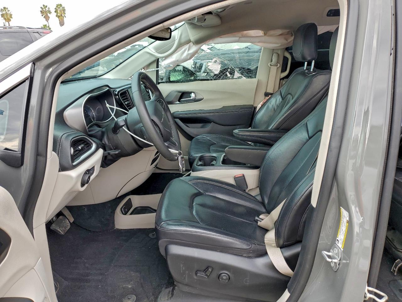 2022 CHRYSLER Pacifica