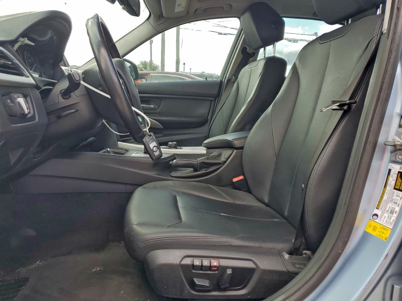 2013 BMW 3 SERIES