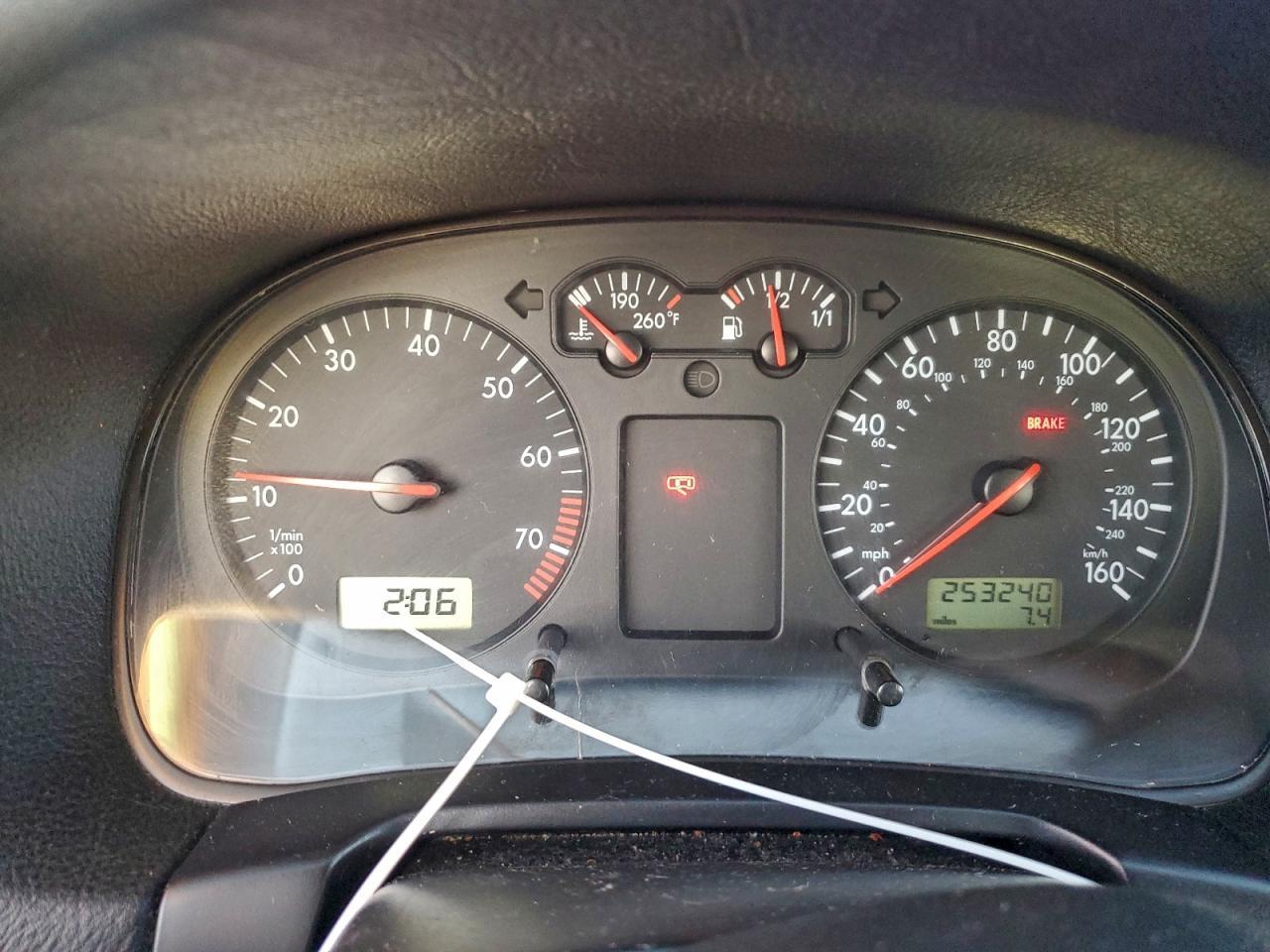 2003 VOLKSWAGEN JETTA