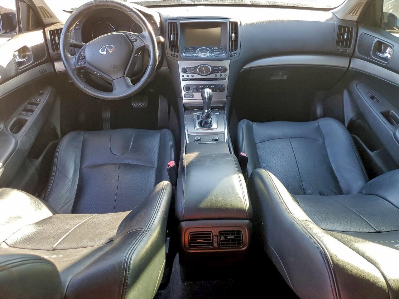 2013 INFINITI G37
