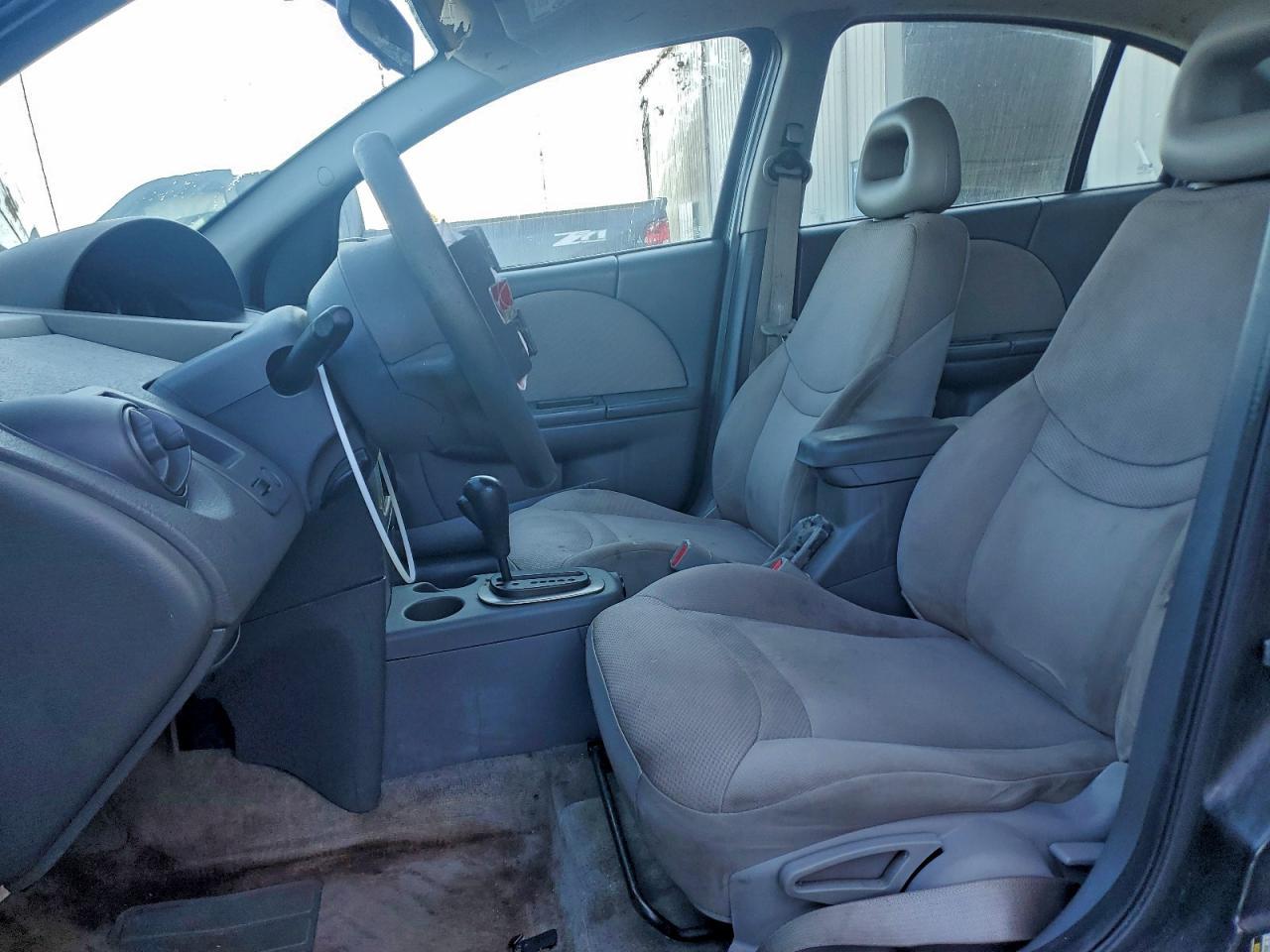 2004 SATURN Ion