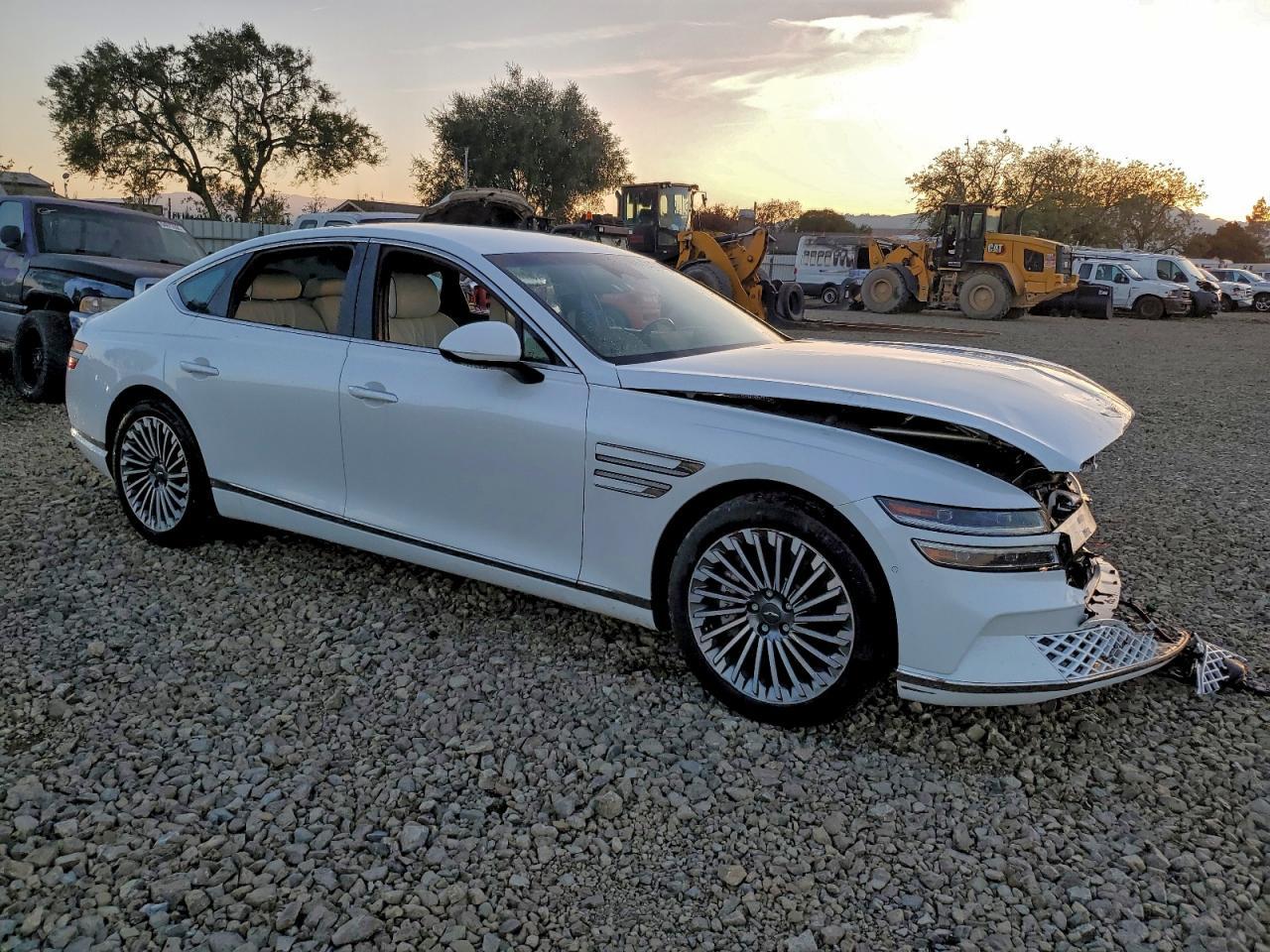 2023 GENESIS G80