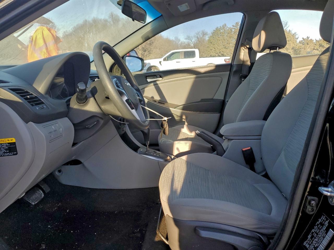 2016 HYUNDAI ACCENT