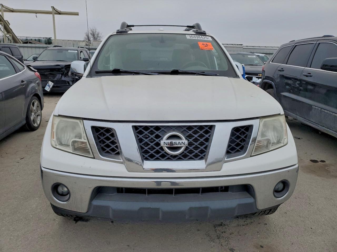 2011 NISSAN Frontier
