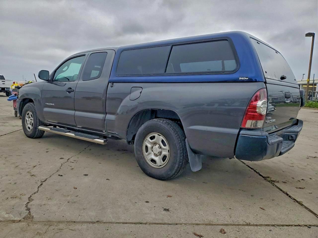 2011 TOYOTA TACOMA