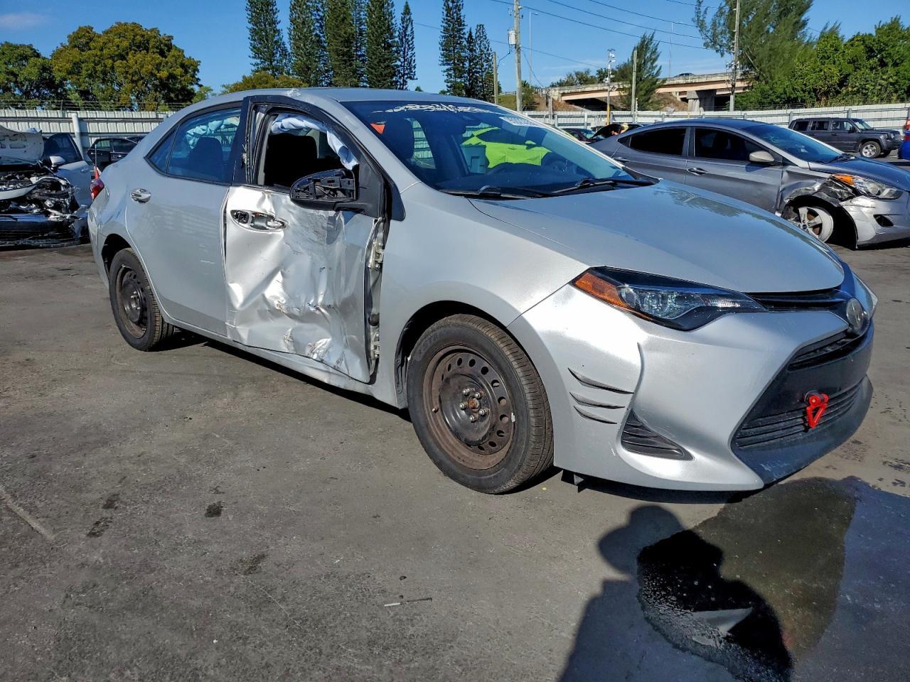 2019 TOYOTA COROLLA
