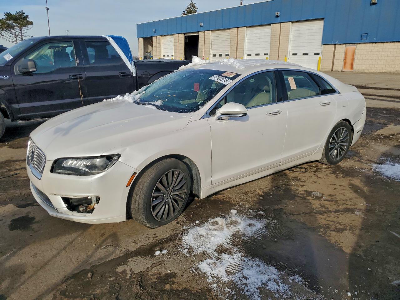 2017 LINCOLN MKZ