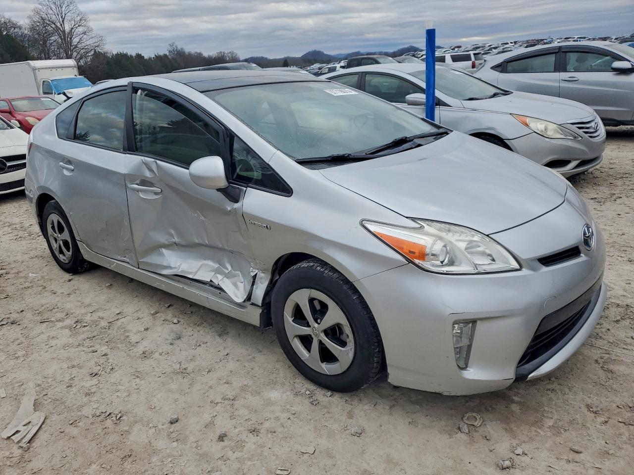 2013 TOYOTA PRIUS