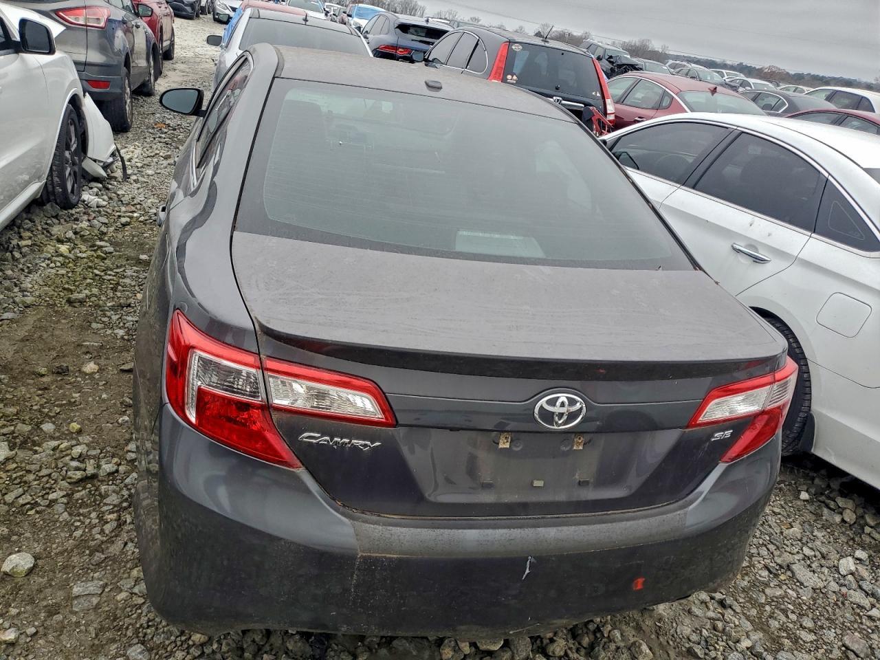 2014 TOYOTA CAMRY