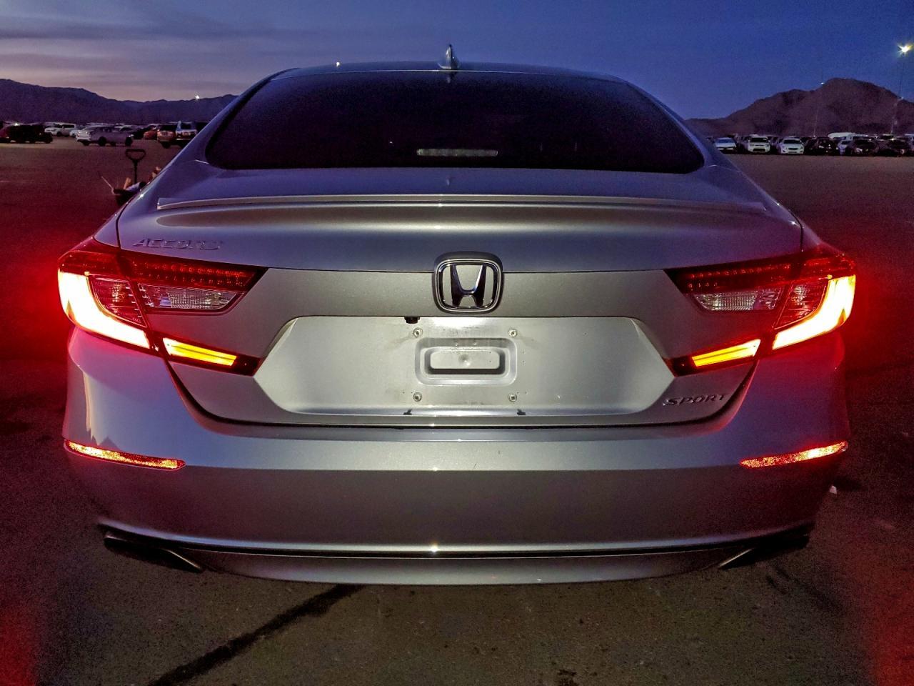 2018 HONDA ACCORD