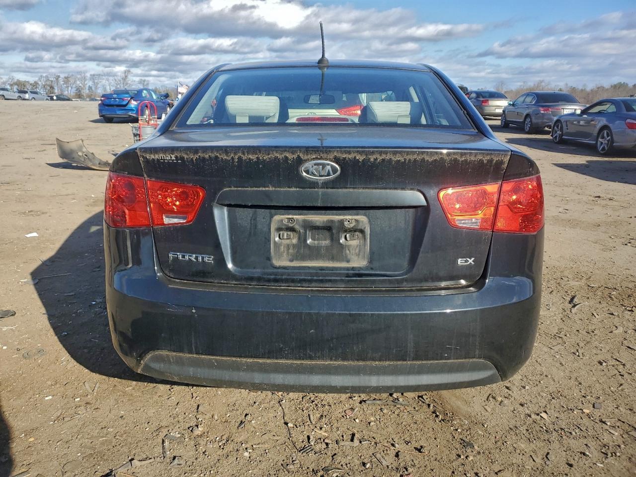2010 KIA FORTE