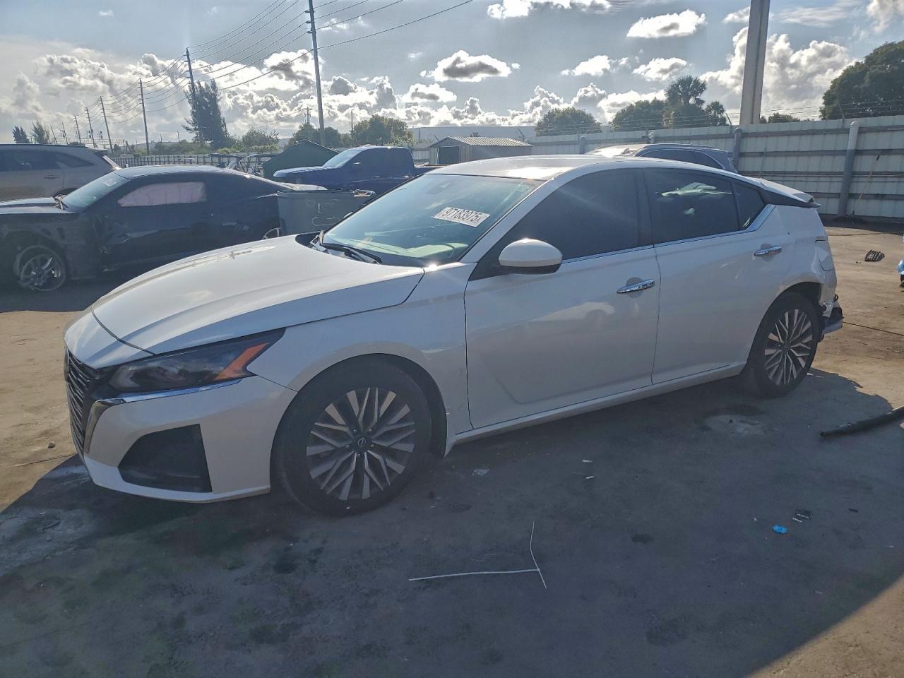 2023 NISSAN ALTIMA