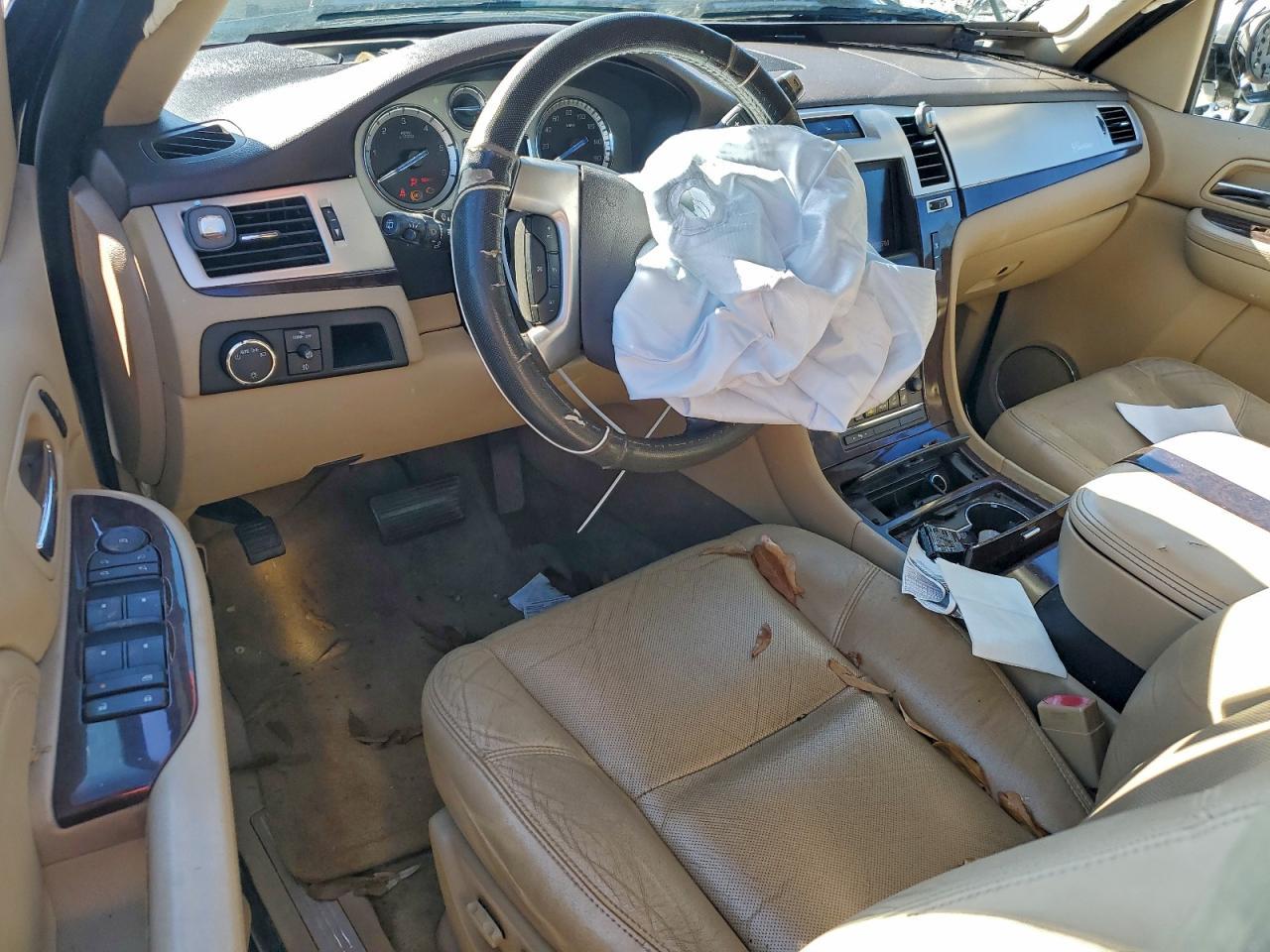 2009 CADILLAC ESCALADE