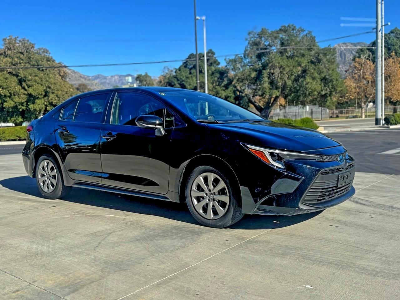 2024 TOYOTA COROLLA