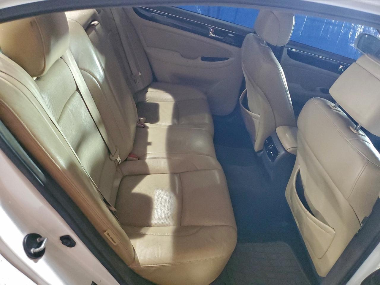 2011 HYUNDAI GENESIS