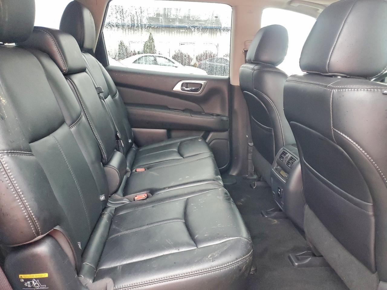 2017 NISSAN PATHFINDER
