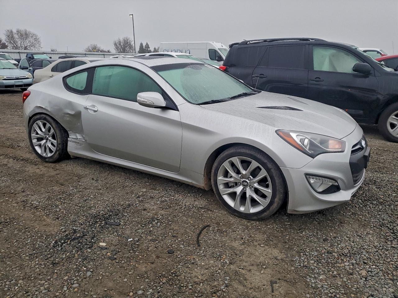 2013 HYUNDAI GENESIS