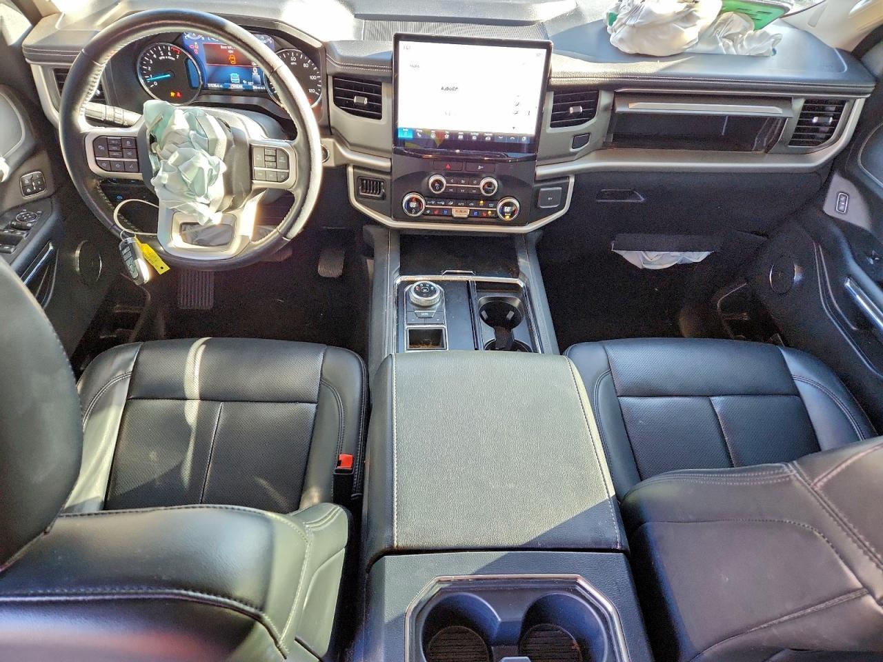 2022 FORD Expedition