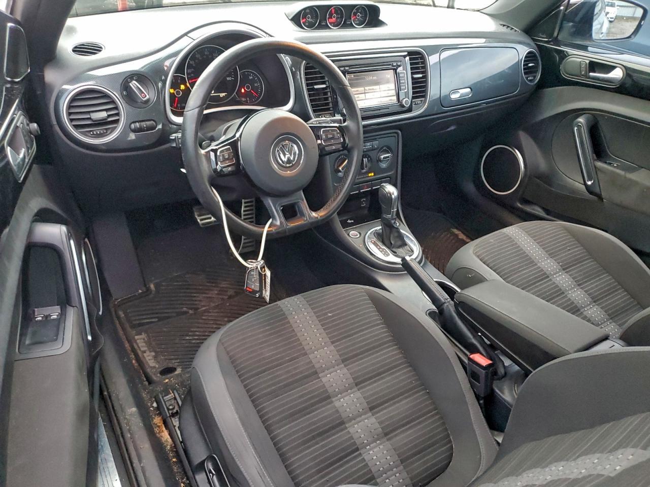2012 VOLKSWAGEN Beetle