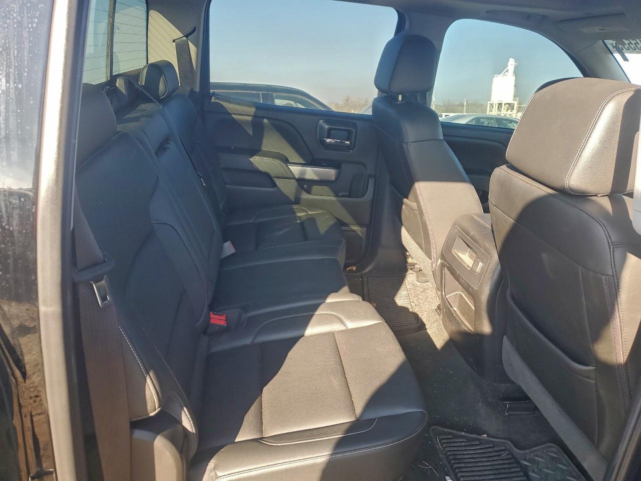 2018 CHEVROLET Silverado