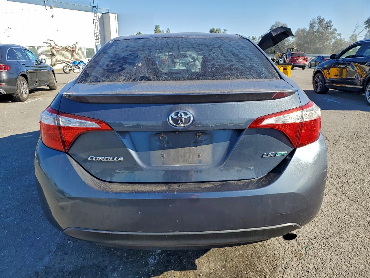 2015 TOYOTA COROLLA