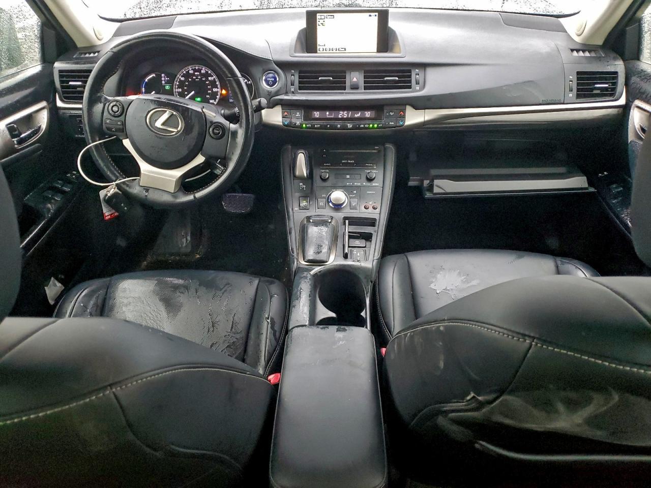 2015 LEXUS CT 200