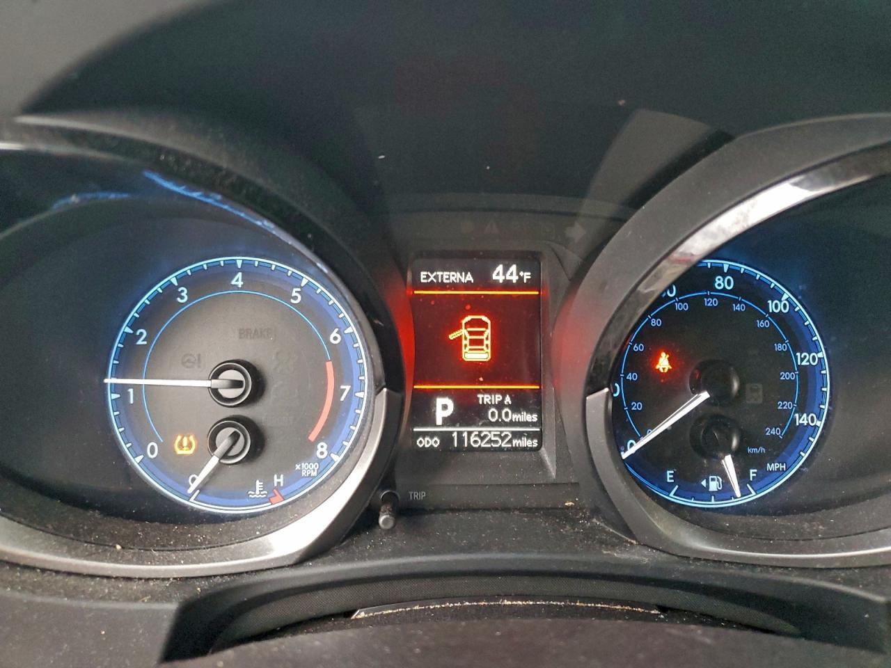 2016 TOYOTA COROLLA