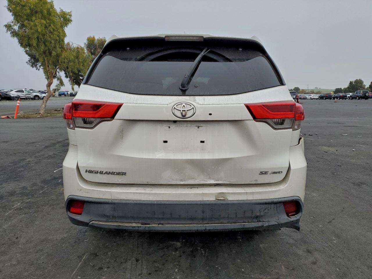 2018 TOYOTA HIGHLANDER