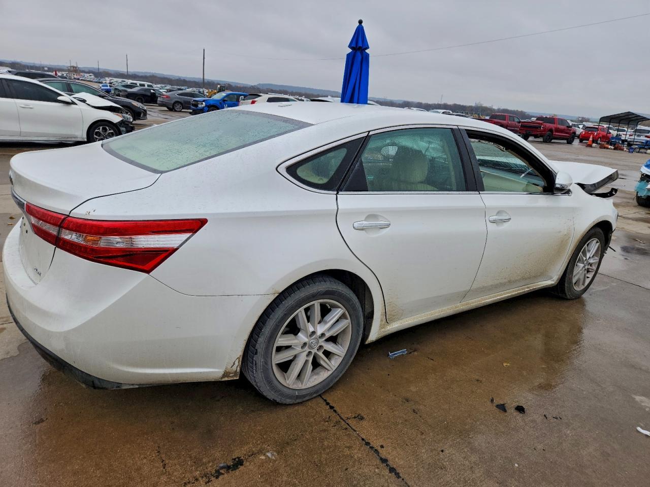 2015 TOYOTA Avalon