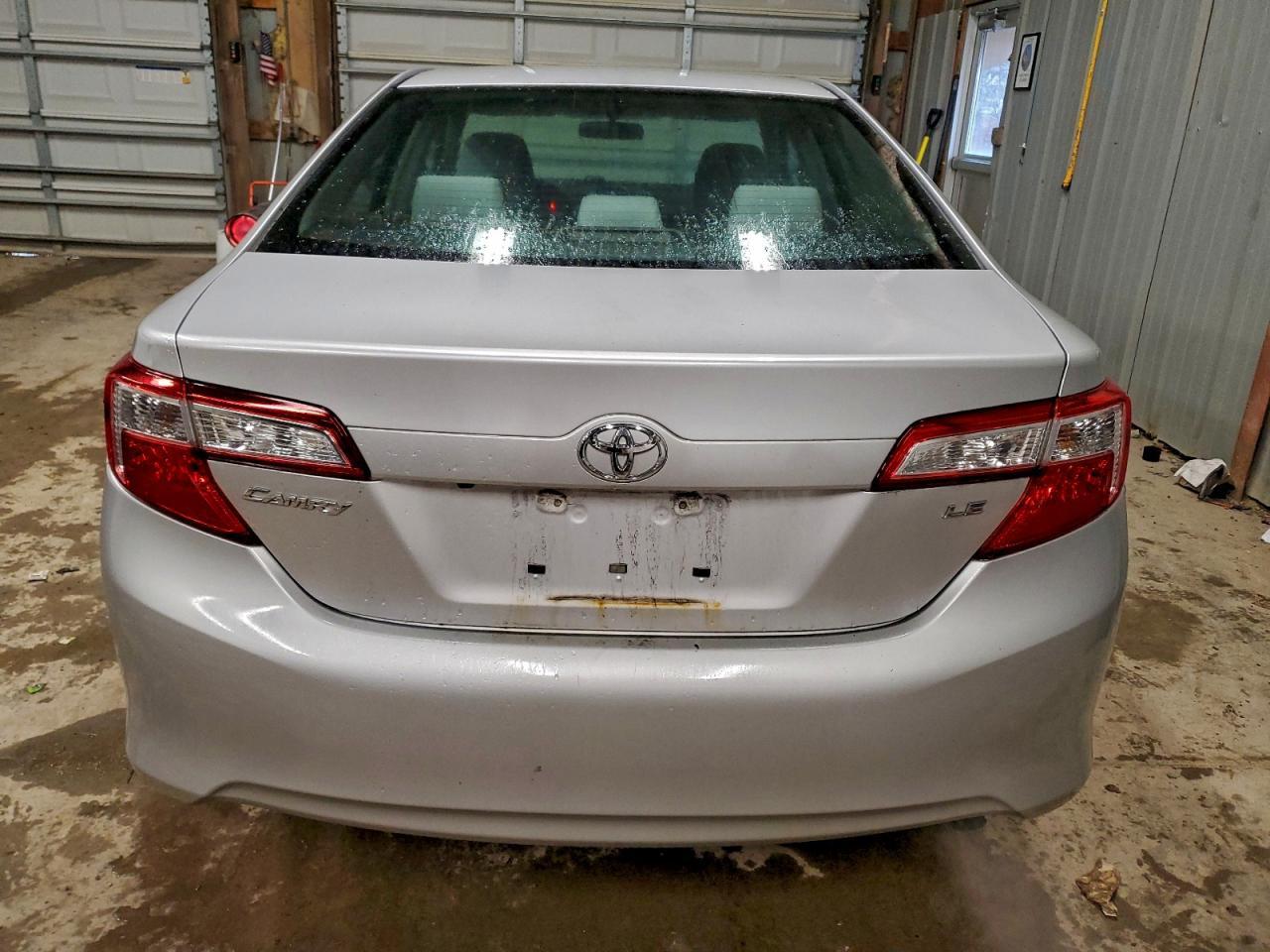 2014 TOYOTA CAMRY