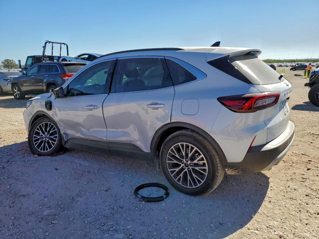 2025 FORD ESCAPE